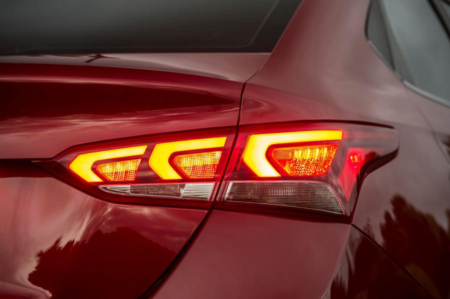 Детали экстерьера Hyundai Accent 2017 года  (NA) (фото 56 из 63)